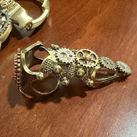 Steampunk Brown Hat with Goggles and Accessories - Picture 4 of 5